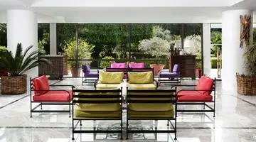 Dionysos Hotel