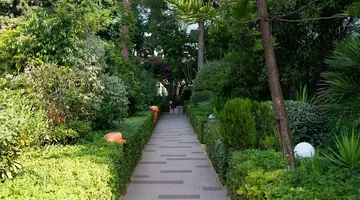 Dionysos Hotel