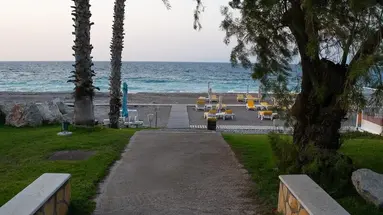 Dionysos Hotel