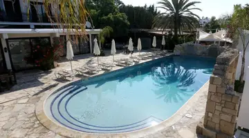 Dionysos Hotel