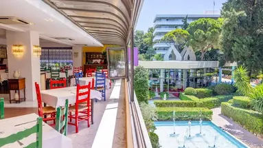 Dionysos Hotel