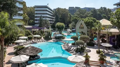 Dionysos Hotel