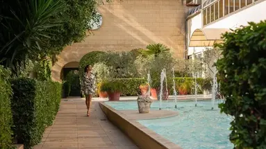 Dionysos Hotel