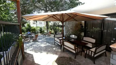 Dionysos Hotel