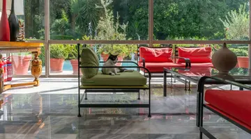 Dionysos Hotel