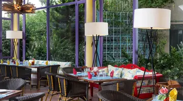 Dionysos Hotel