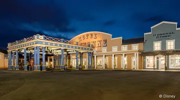 Disney Hotel Cheyenne + bilety do Disneyland Paris