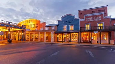 Disney Hotel Cheyenne + bilety do Disneyland Paris