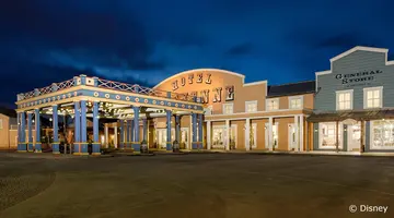 Disney Hotel Cheyenne + bilety do Disneyland Paris