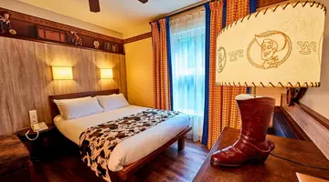 Disney Hotel Cheyenne + bilety do Disneyland Paris