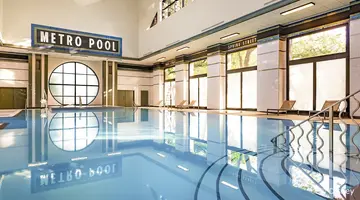 Disney Hotel New York - The Art of Marvel + bilety do Disneyland Paris