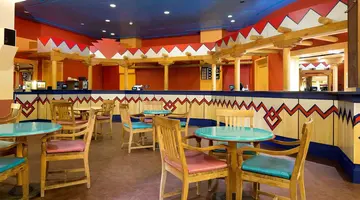 Disney Hotel Santa Fe + bilety do Disneyland Paris