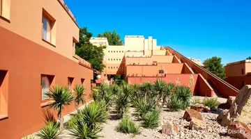 Disney Hotel Santa Fe + bilety do Disneyland Paris