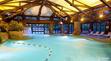 Disney Sequoia Lodge + bilety do Disneyland Paris