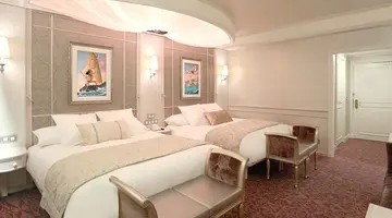 Disneyland Hotel + bilety do Disneyland Paris