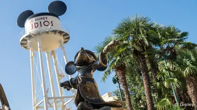 Disneyland Hotel + bilety do Disneyland Paris