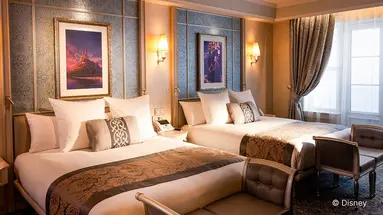 Disneyland Hotel + bilety do Disneyland Paris