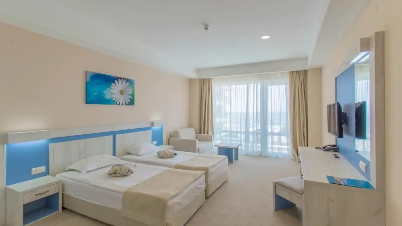 DIT Evrika Beach Club Hotel