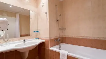 DIT Evrika Beach Club Hotel