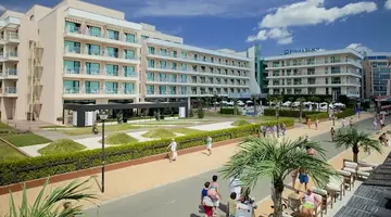 DIT EVRIKA BEACH CLUB HOTEL