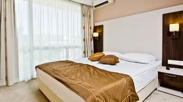 DIT EVRIKA BEACH CLUB HOTEL