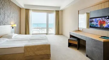 DIT EVRIKA BEACH CLUB HOTEL