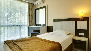 DIT EVRIKA BEACH CLUB HOTEL