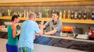 DIT EVRIKA BEACH CLUB HOTEL