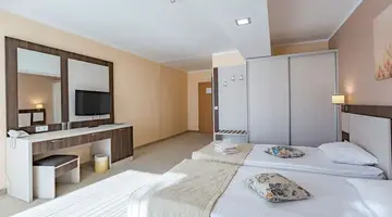 DIT EVRIKA BEACH CLUB HOTEL