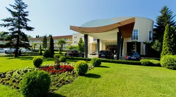 DIT Evrika Beach Club Hotel