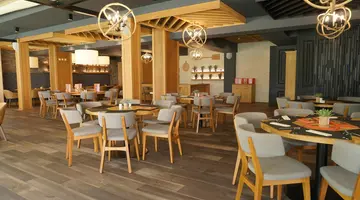 DIT Evrika Beach Club Hotel