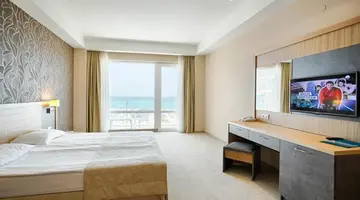 DIT EVRIKA BEACH CLUB HOTEL