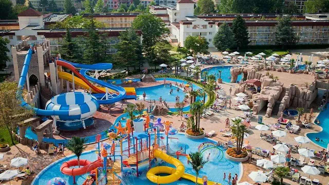 DIT Evrika Beach Club Hotel