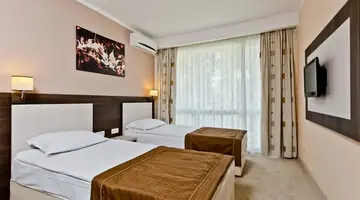 DIT EVRIKA BEACH CLUB HOTEL