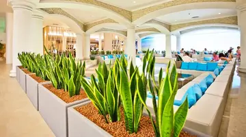 DIT EVRIKA BEACH CLUB HOTEL