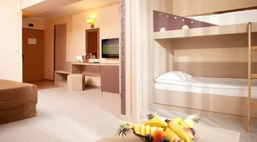 DIT EVRIKA BEACH CLUB HOTEL