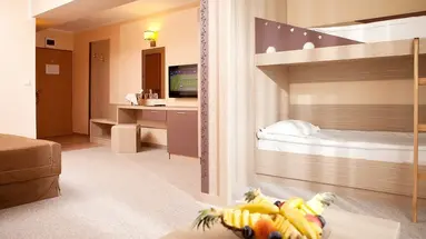 DIT EVRIKA BEACH CLUB HOTEL