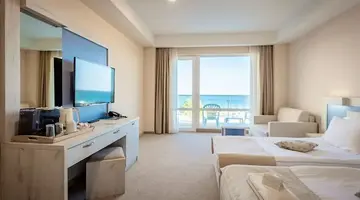 DIT Evrika Beach Club Hotel