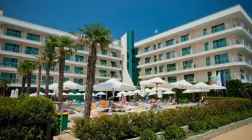 Dit Evrika Beach Club