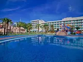 Dit Evrika Beach Club