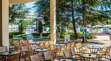 Dit Evrika Beach Club
