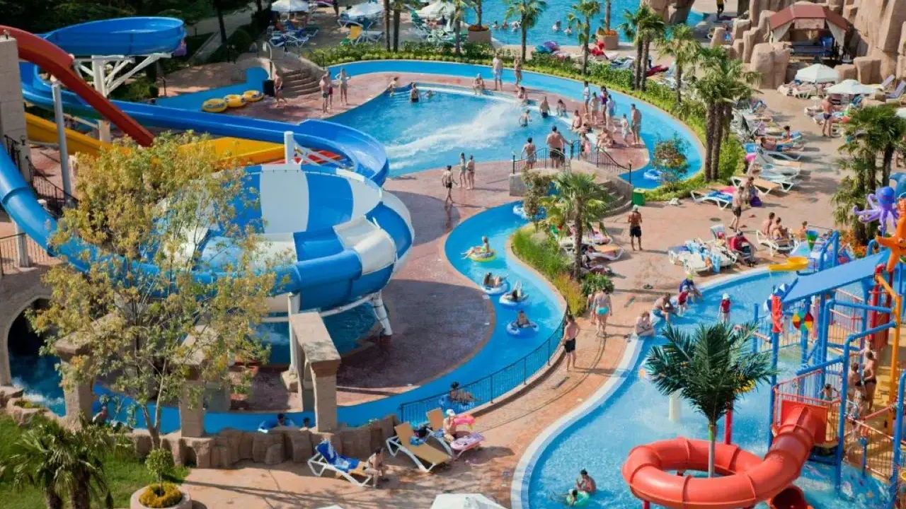 Dit Evrika Beach Club