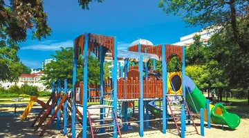 DIT EVRIKA BEACH CLUB