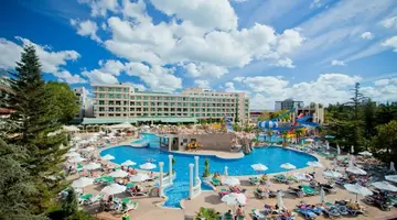 Dit Evrika Beach Club