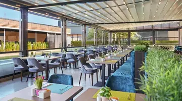 Dit Evrika Beach Club