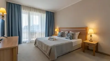 DIT MAJESTIC BEACH RESORT