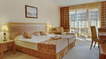DIT MAJESTIC BEACH RESORT