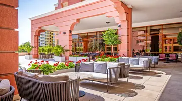 DIT MAJESTIC BEACH RESORT
