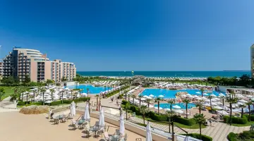 DIT MAJESTIC BEACH RESORT