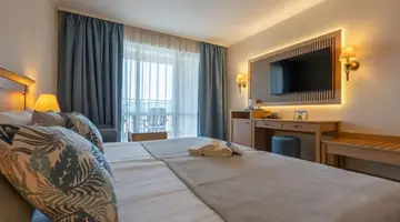 DIT MAJESTIC BEACH RESORT